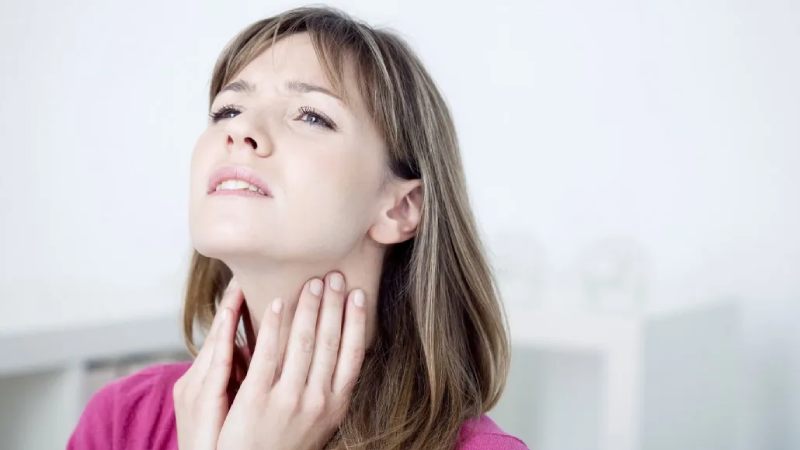 ماساژ حنجره | آموزش منوال تراپی حنجره